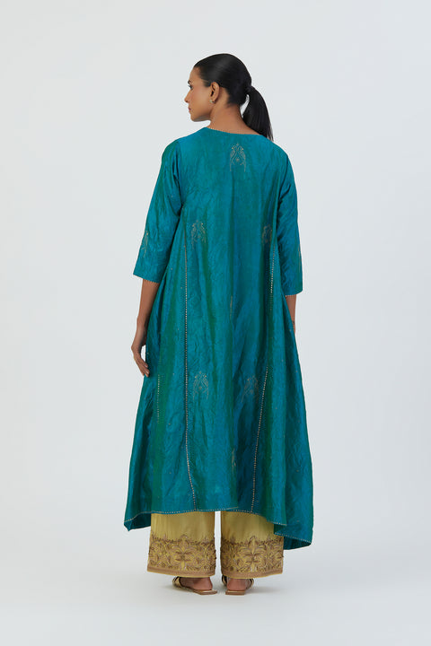 Sujata Kurta and Pant-Phirosa