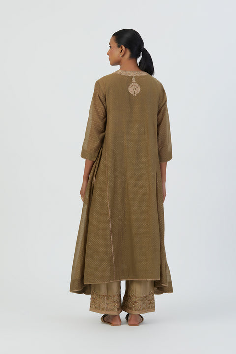 Jaya Kurta and Pant–Mehendi Green
