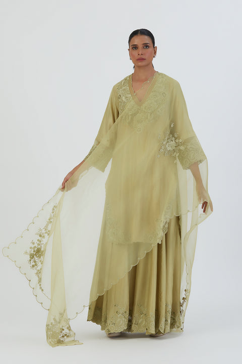 Nira Dupatta