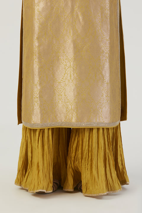 Spriha Kurta and Pant-Lime Green