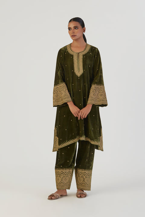 Saba Kurta and Pant-Mehendi Green