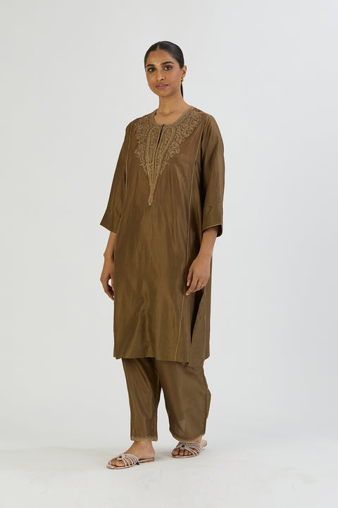 Rami Kurta and Pant-Mehendi Green