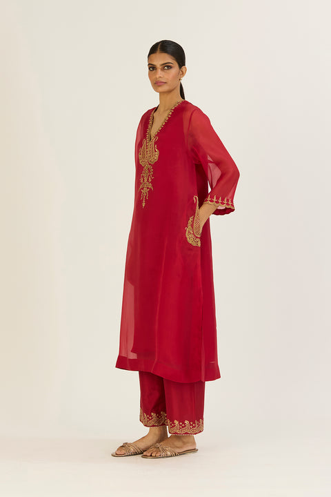 Rysa Kurta and Pant-Red