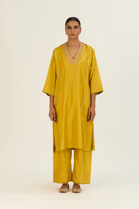 Krati Kurta and Pant-Lime Green