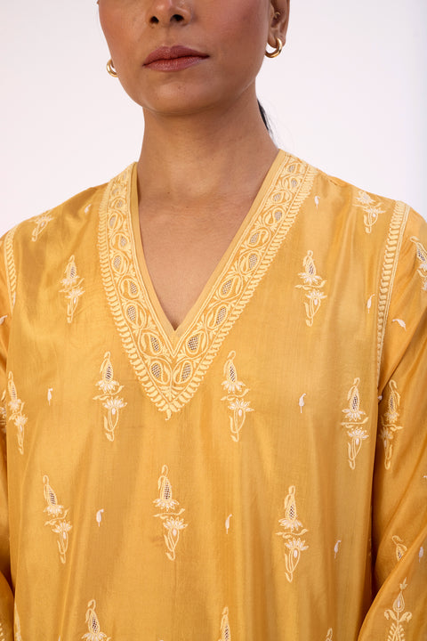 Varda Kurta and Pant