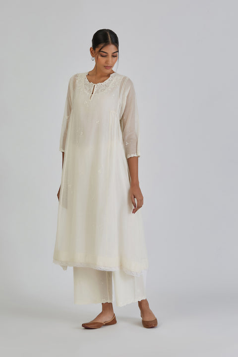 Binti Kurta and Pant-Ivory