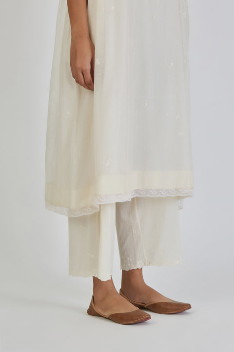 Binti Kurta and Pant-Ivory