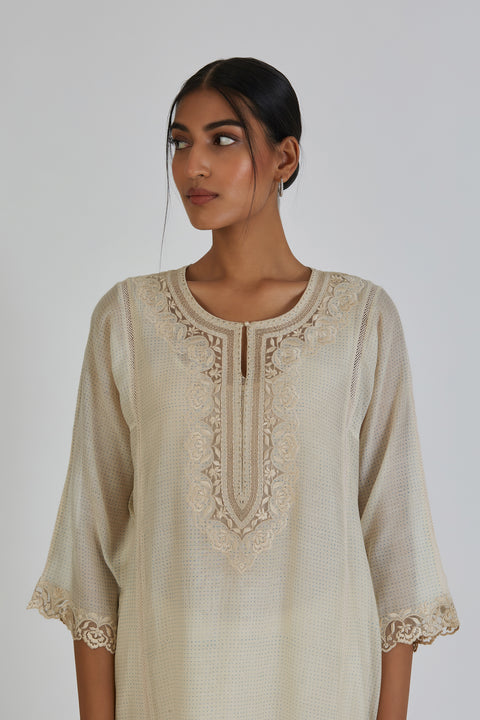 Zainab Kurta and Pant-Ivory