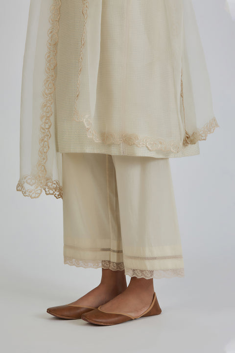 Zainab Kurta and Pant-Ivory