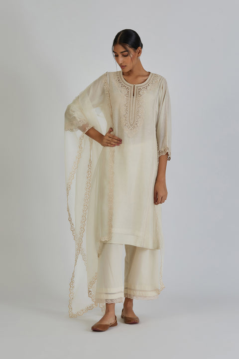Zainab Kurta and Pant-Ivory