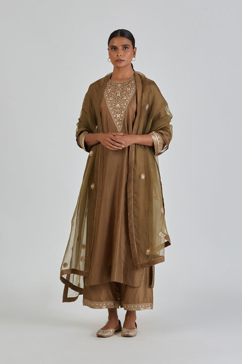 Saba Dupatta-Mehendi green