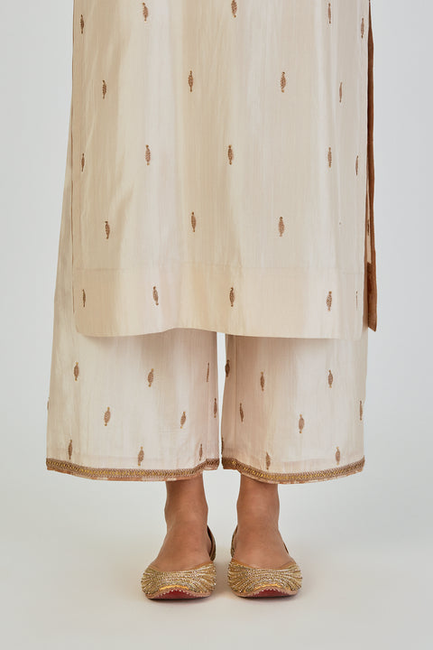 Shrisha Kurta and Pant-Ivory