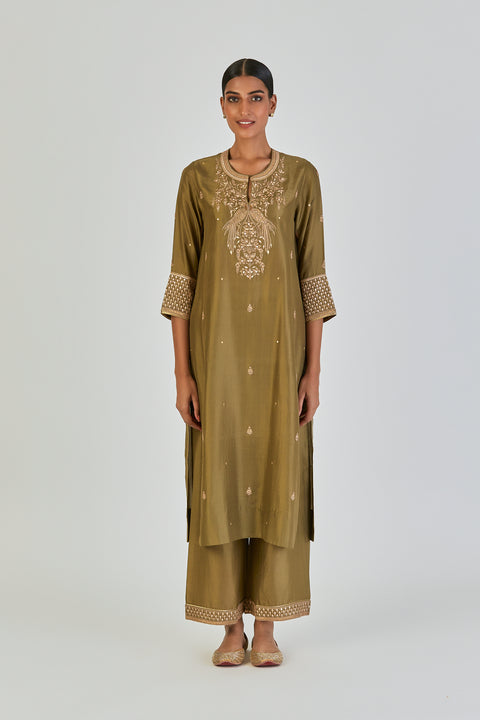 Nida Kurta and Pant-Mehendi Green