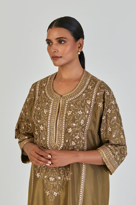 Ronak Kurta and Pant-Mehendi Green