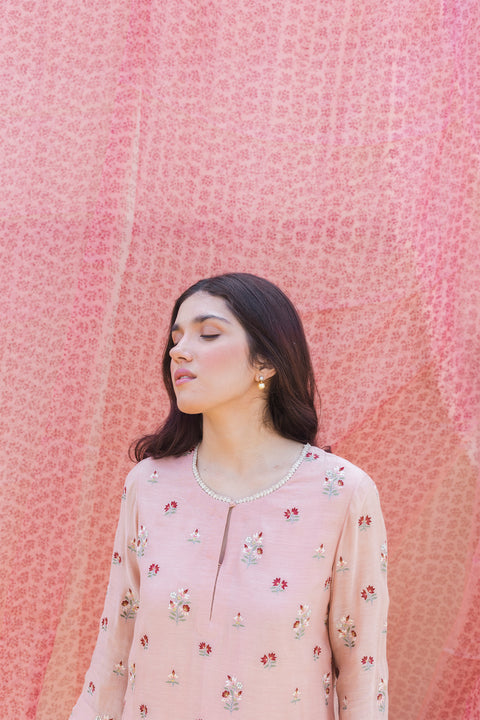 Raashi Kurta and Pant-Salmon Pink