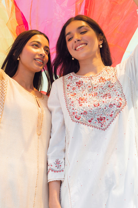 Jyothi Kurta and Pant-Oats