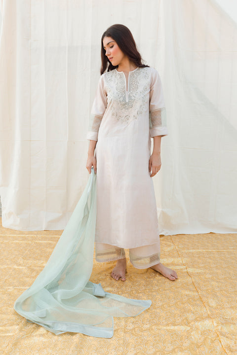 Ankita Kurta and Pant-Oats