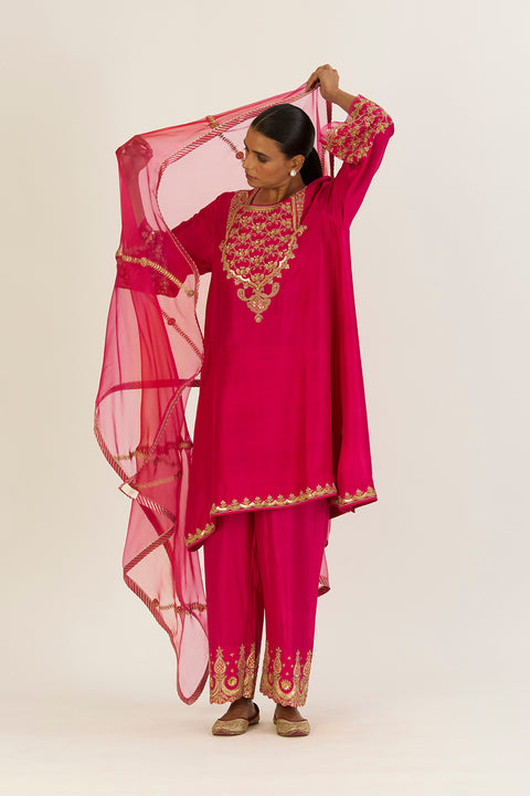 Alta Dupatta - Fuschia