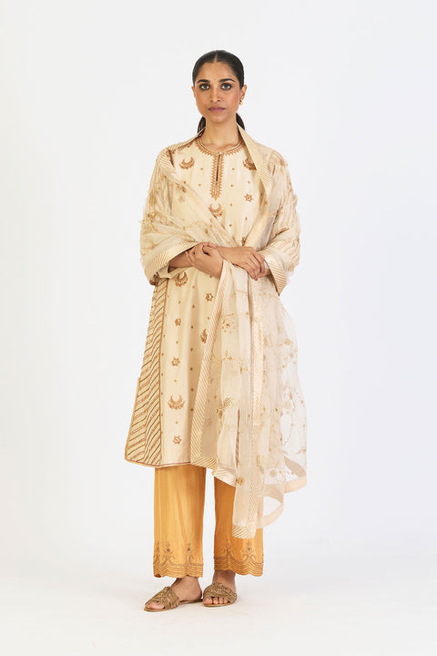 Alankriti Kurta and Pant - Oats