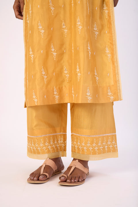 Varda Kurta and Pant