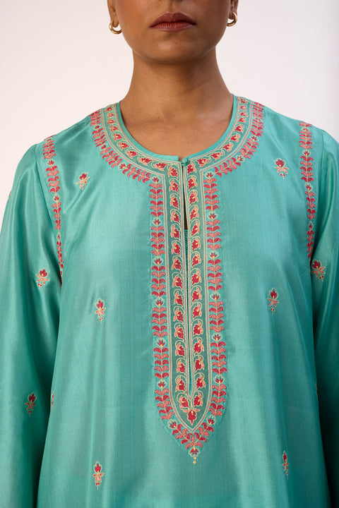 Neerja Kurta and Pant