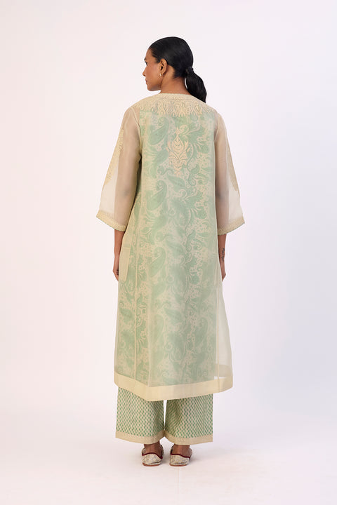 Nargis Kurta and Pant