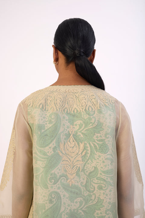 Nargis Kurta and Pant