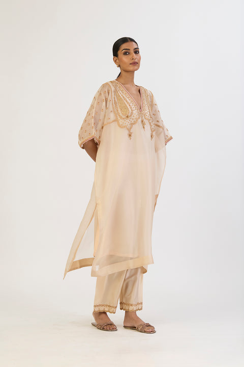 Madhavi Kaftan and Pant - Oats