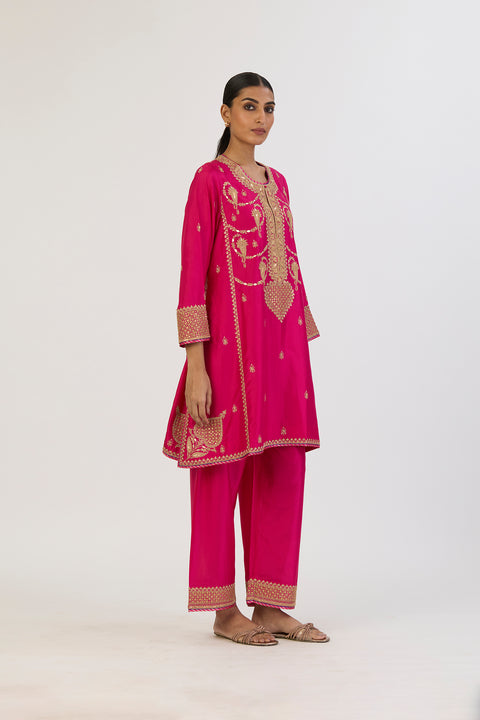 Eshita Kurta and Pant - Fuschia