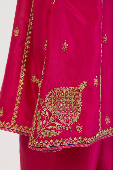 Eshita Kurta and Pant - Fuschia